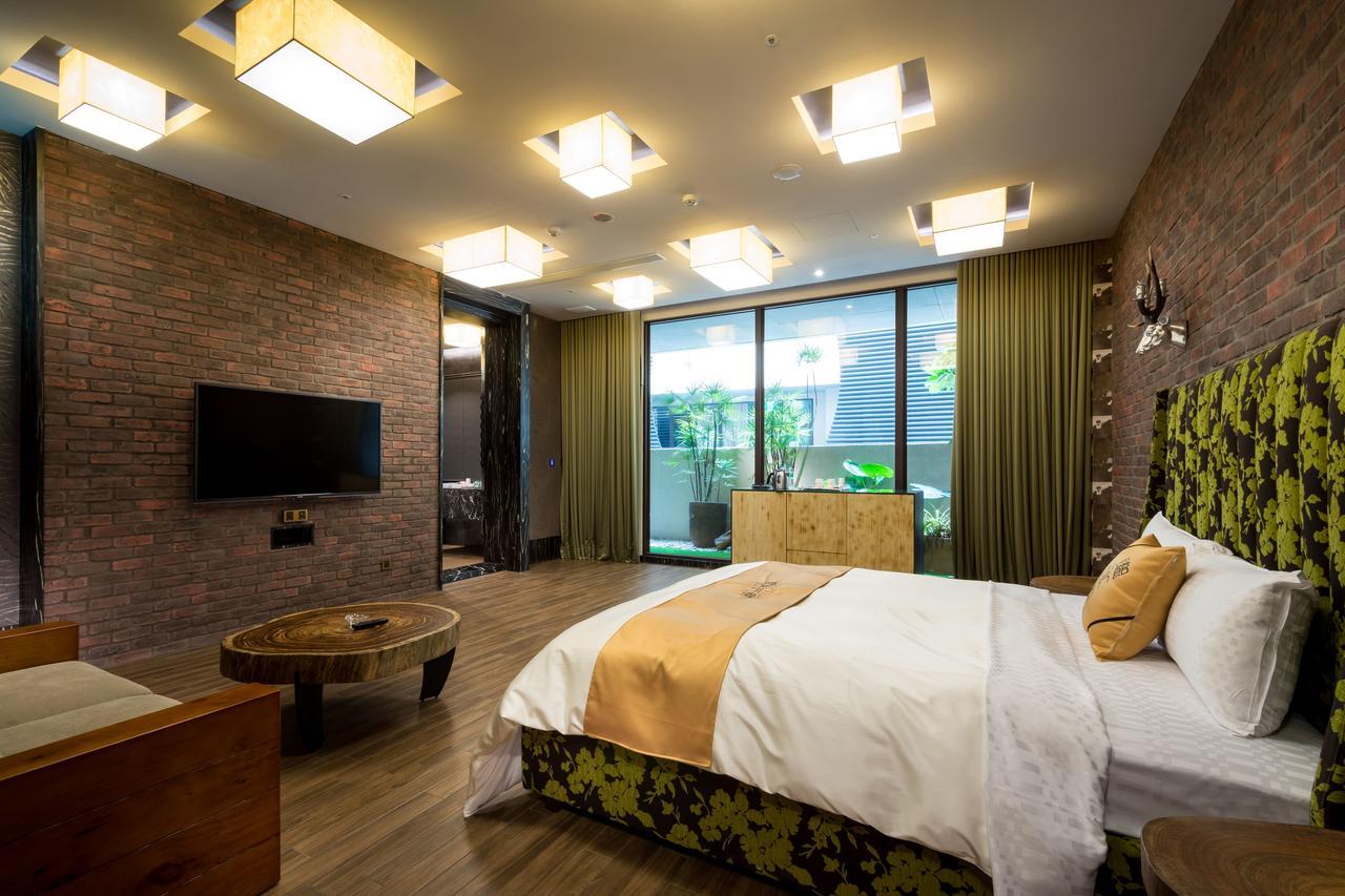 Icolour Villa Motel Taichung Eksteriør bilde